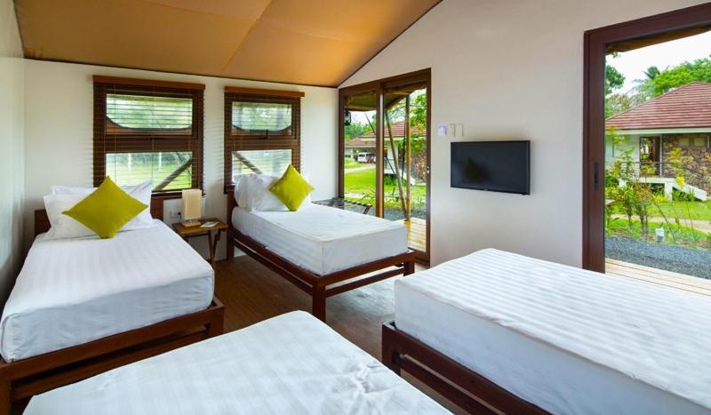 Solina Beach & Nature Resort Carles Dış mekan fotoğraf